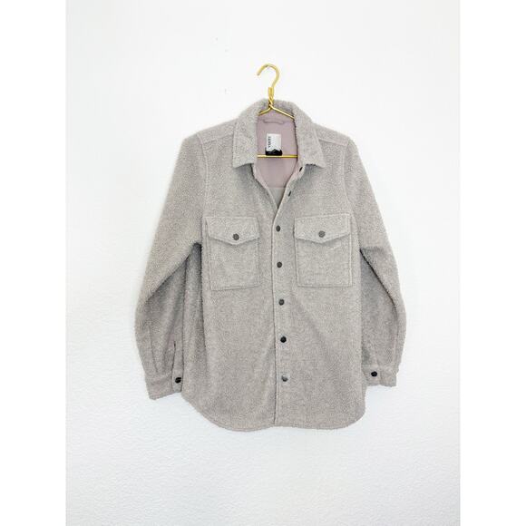 Vuori Sycamore Shirt Jacket Size Medium Taupe Sherpa Snap Button Oversized - Picture 3 of 12